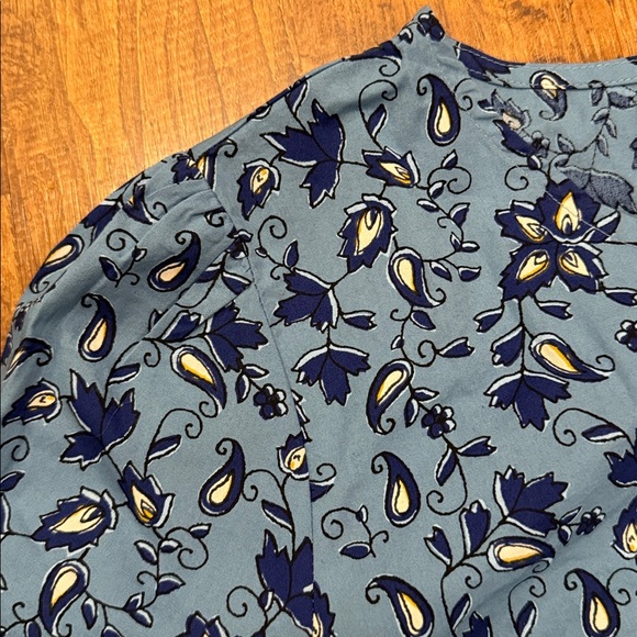 Brand New With Tags J. Crew Blue Floral Blouse size XL - Picture 4 of 7